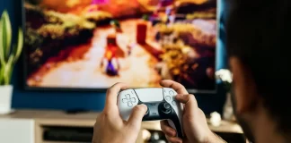 Sådan tilslutter du et gamepad til Samsung Smart TV